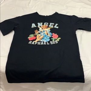 Oversize t-shirt with graphic design.